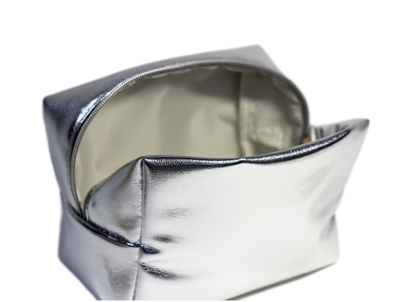 PK22233 Metallic Synthetic Leather Cosmetic Bag