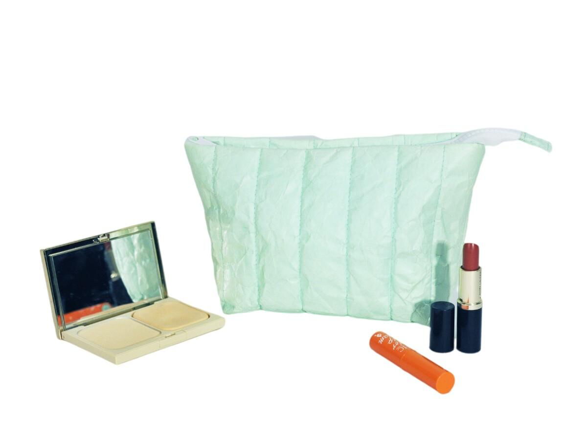 PK-19399 Tyvek Cosmetic Bag